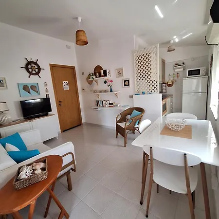 Fiume, Perfetto Per Coppie Apartmán